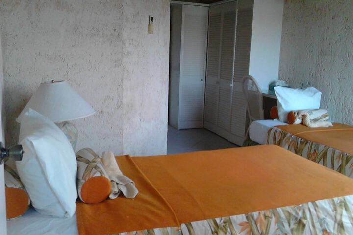 Room 7 of 64