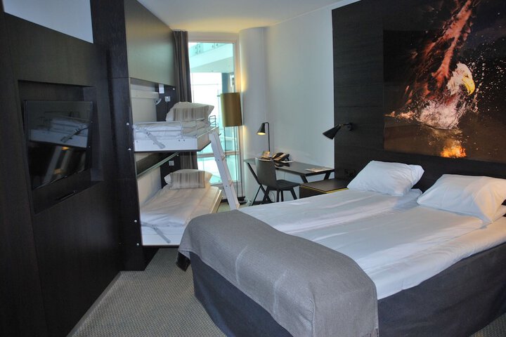 Room 16 of 43