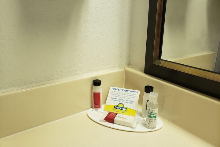 Bathroom amenities