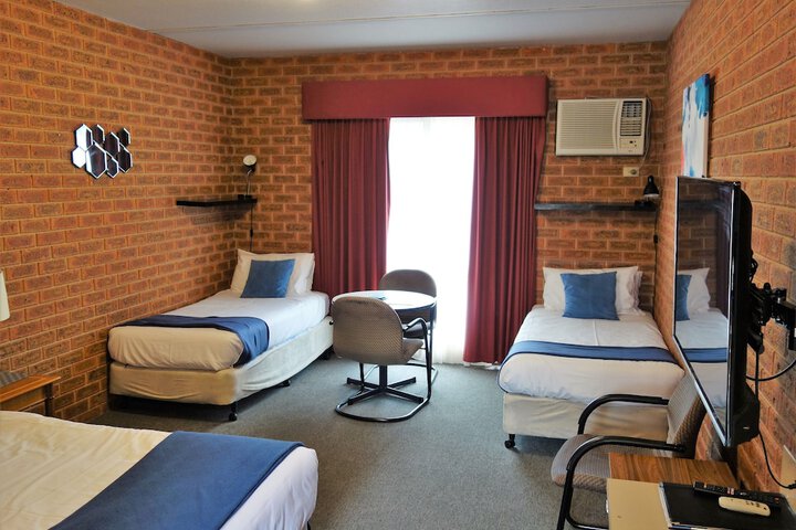 Room 20 of 40