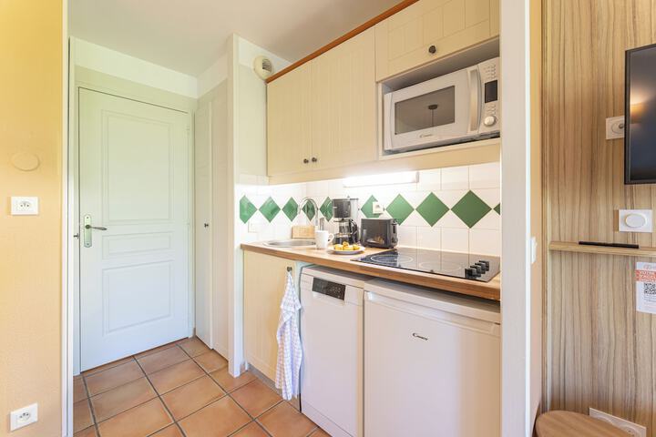 Private kitchenette