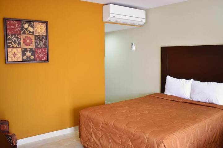 Room 6 of 36