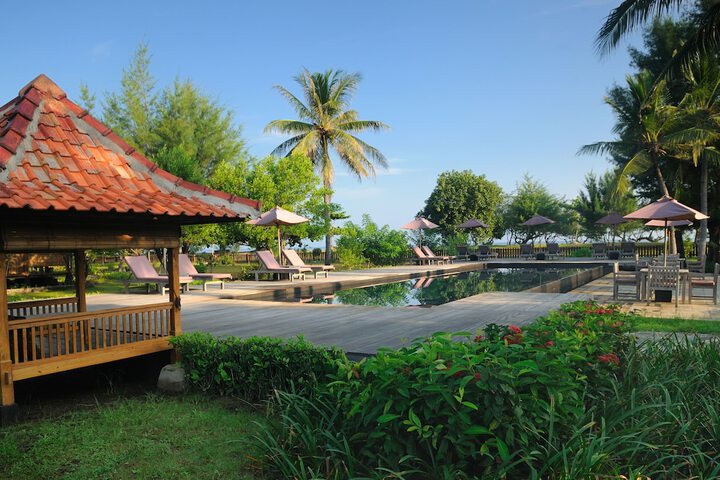 Hotel Pool