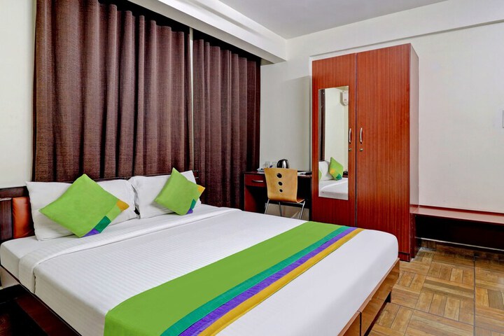 Room 26 of 39