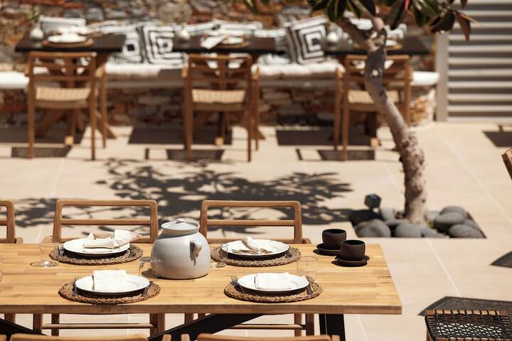 Breakfast/Coffee Service 82 of 123