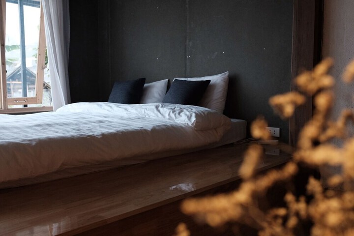 Room 5 of 73
