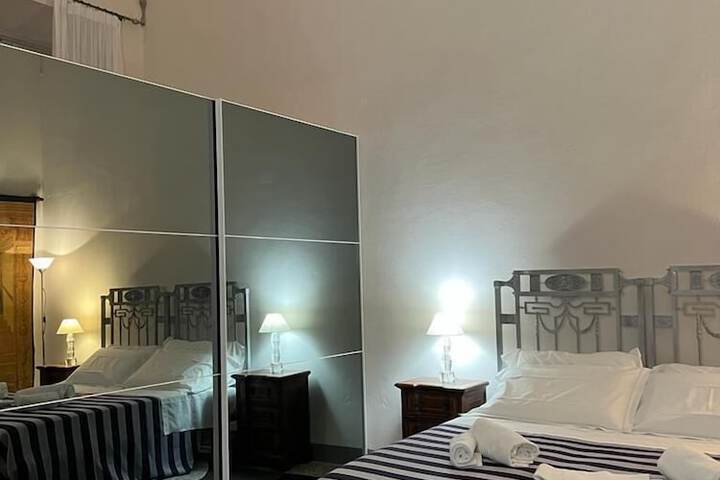 Room 38 of 132