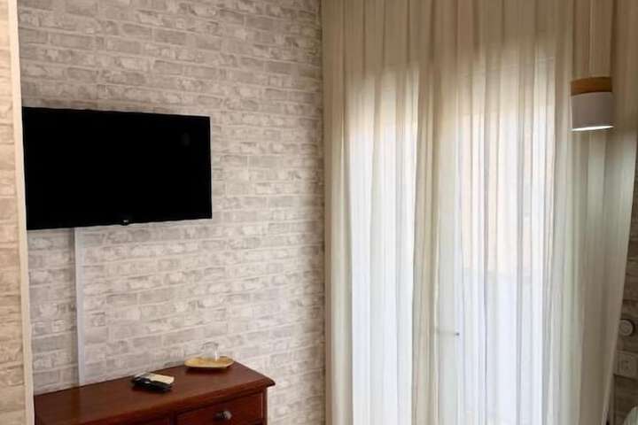 Room 14 of 23
