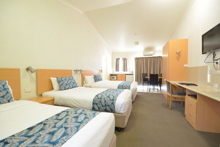 Room 6 of 21