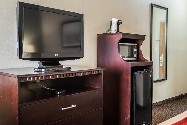 Room 12 of 24