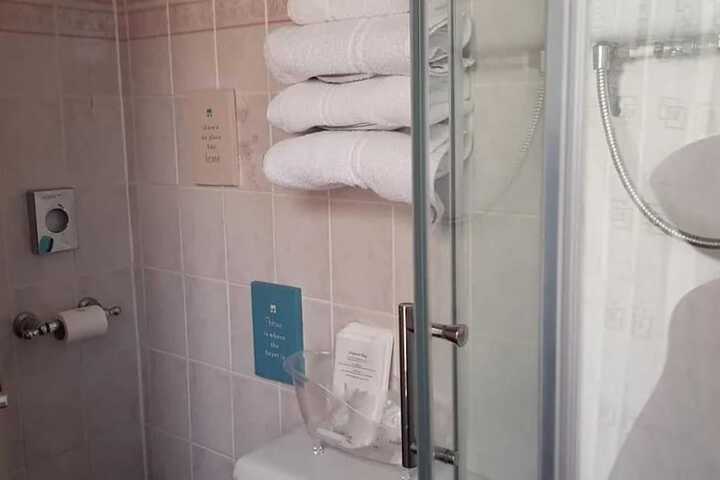 Room 22 of 27