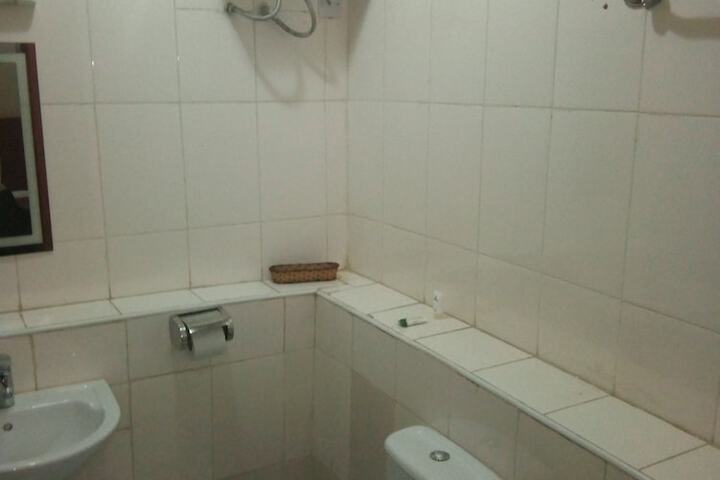 Room 14 of 22