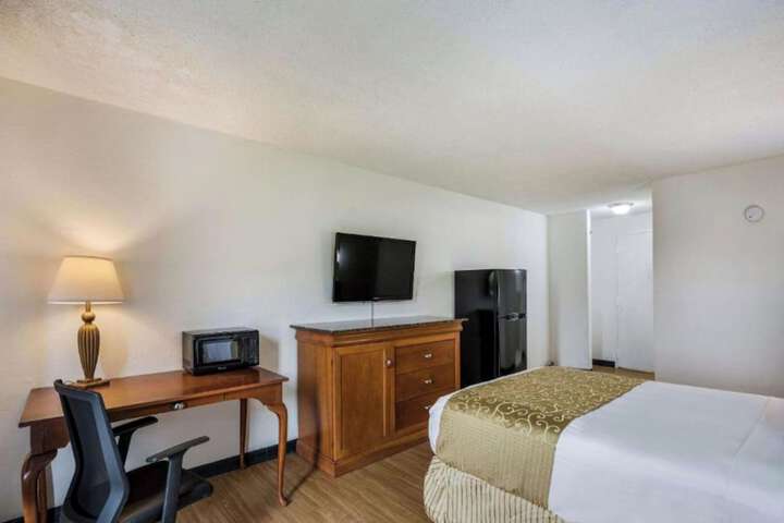 2 Double Beds (5 of 17)