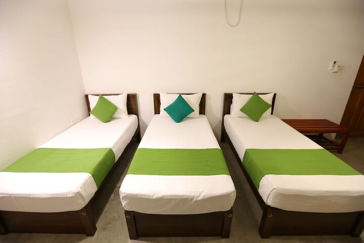 Room 5 of 20