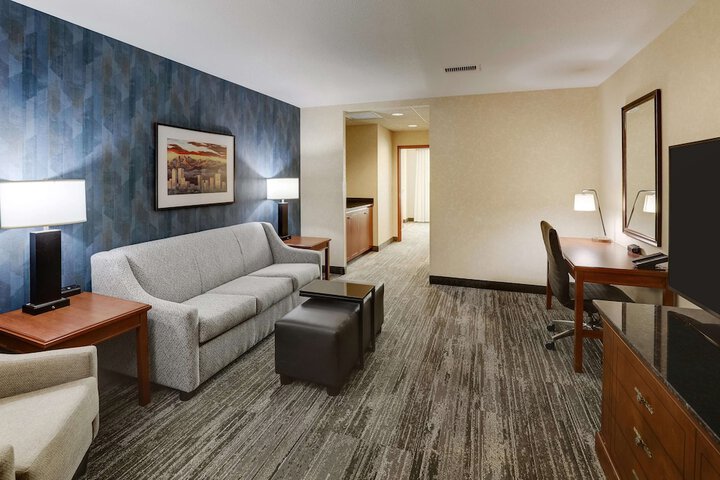 Room 9 of 72