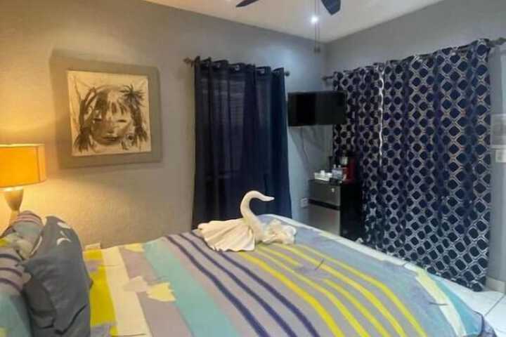 Room 18 of 107