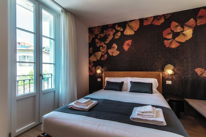 Room 7 of 193
