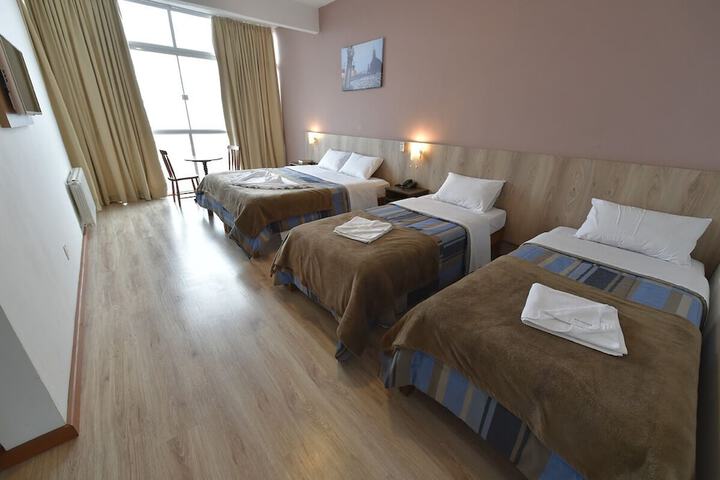 Room 6 of 39
