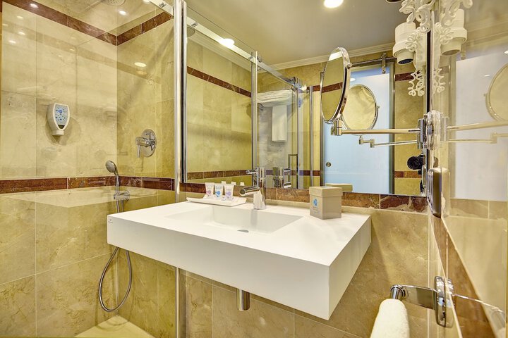 Bathroom Interior Photo