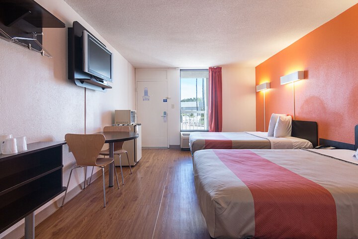 Deluxe Room 1 Double Bed Accessible (8 of 14)