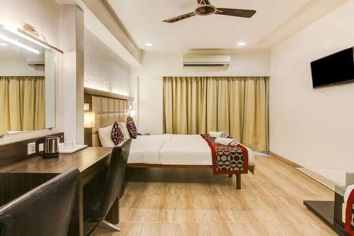 Room 15 of 25