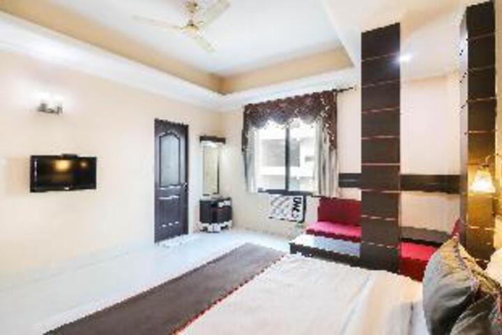 Room 16 of 23