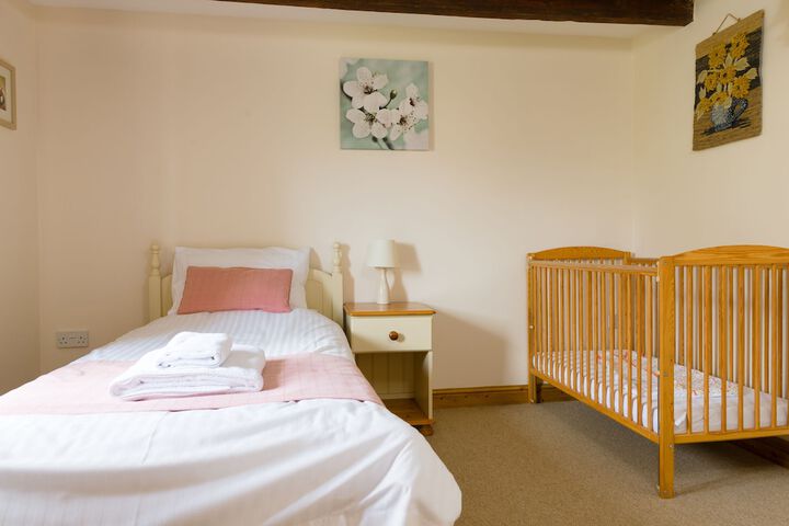 Room 4 of 24