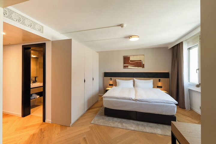 Room 22 of 45