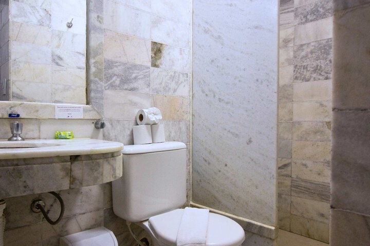 Clean Restrooms