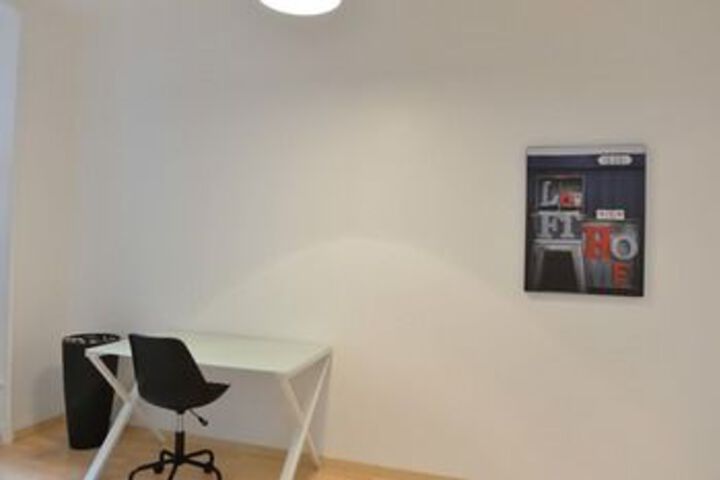 Room 11 of 22