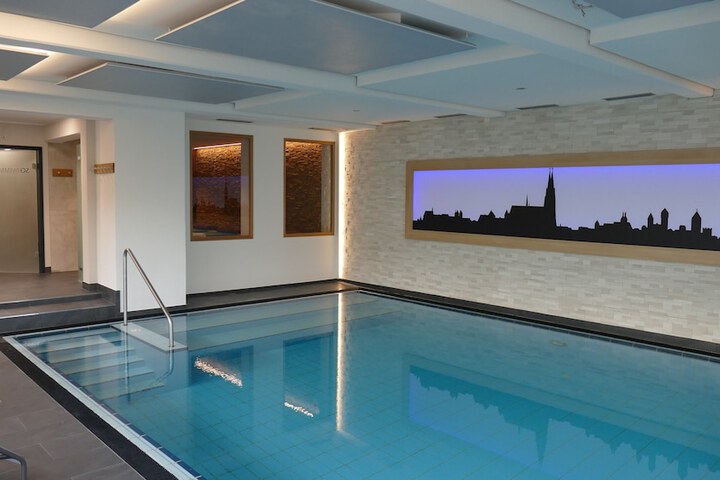 Pool 25 of 46