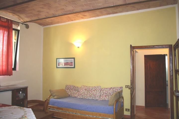 Room 4 of 29