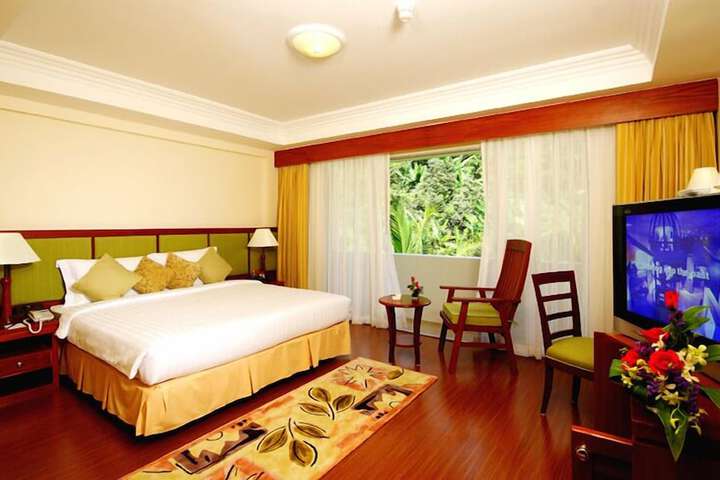 Room 4 of 31