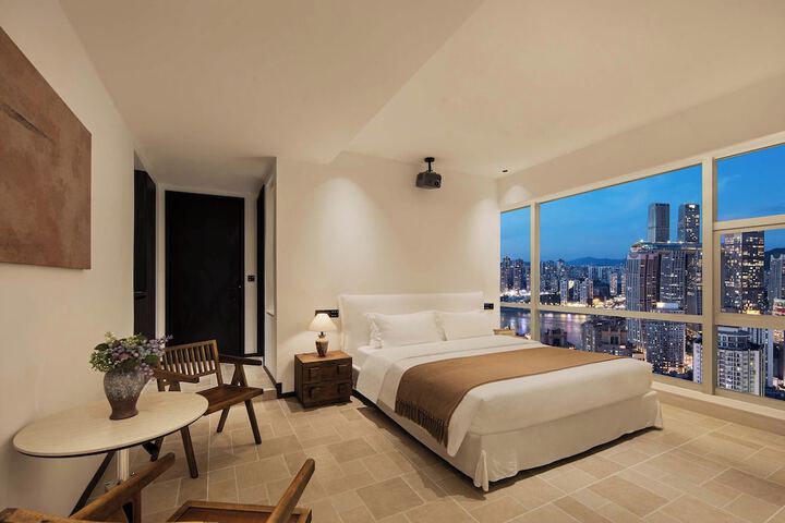 Room 58 of 112