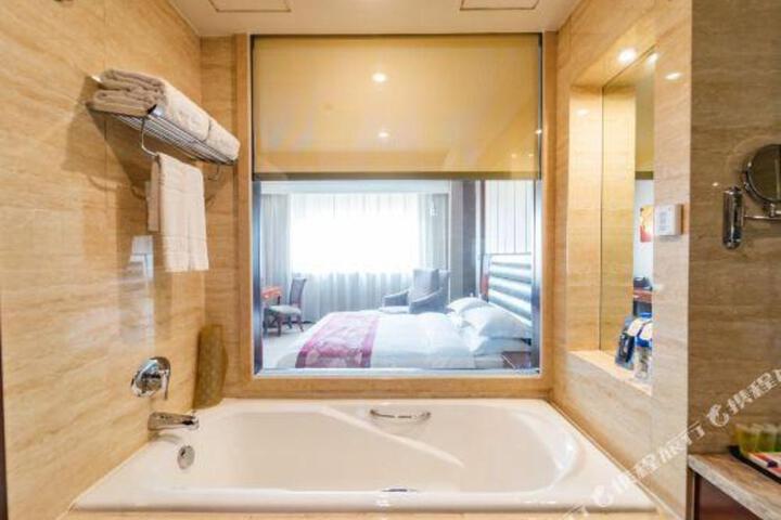 Lihua International Hotel
