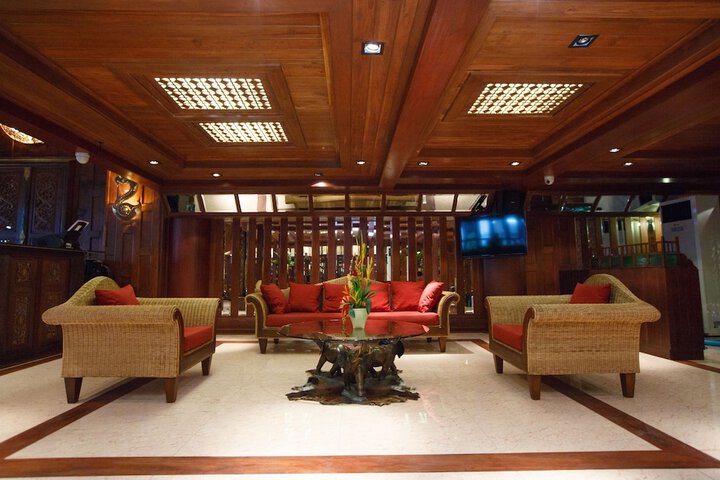 Hotel Interior 8 of 32