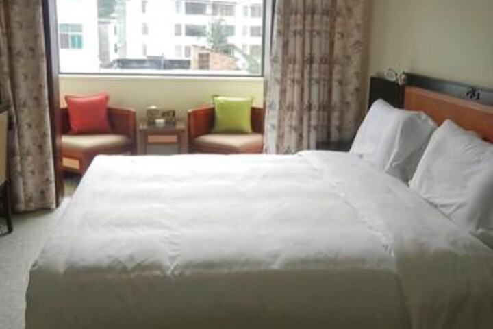 Room 3 of 4