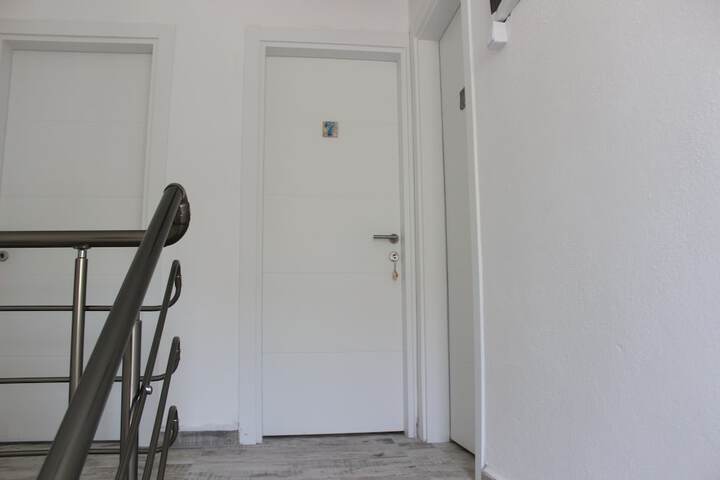 Ballroom/Hall 18 of 23
