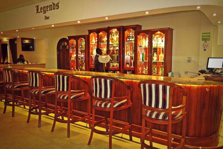 Lounge 59 of 68
