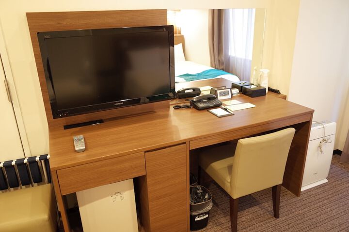Room 19 of 49