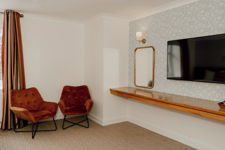 Room 53 of 174