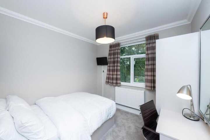 Room 3 of 34