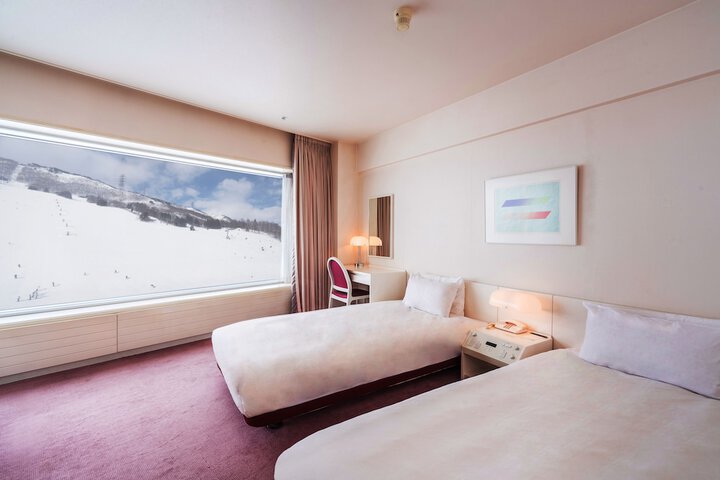 Room 4 of 257