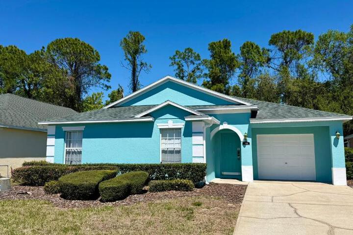 5 Bed Resort Pool Home on Gates Community 344 in Davenport, FL