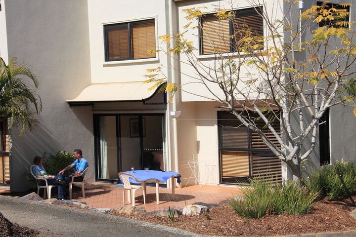 Hotel Exterior 13 of 31