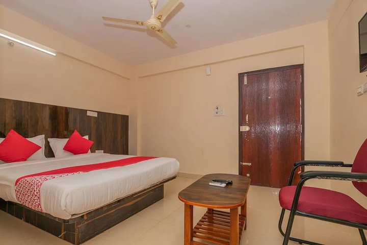 Room 4 of 14