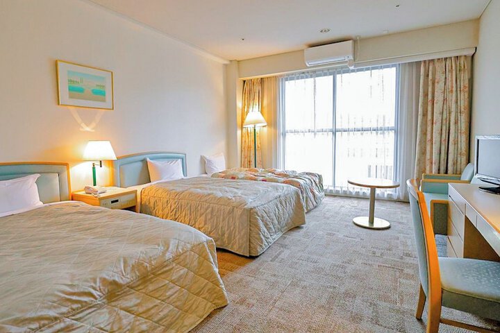 Room 16 of 126