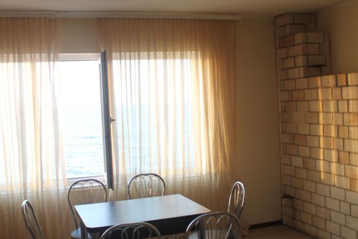 Room 32 of 57