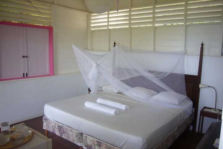 Room 34 of 170