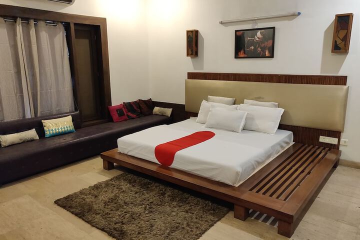 Room 14 of 68